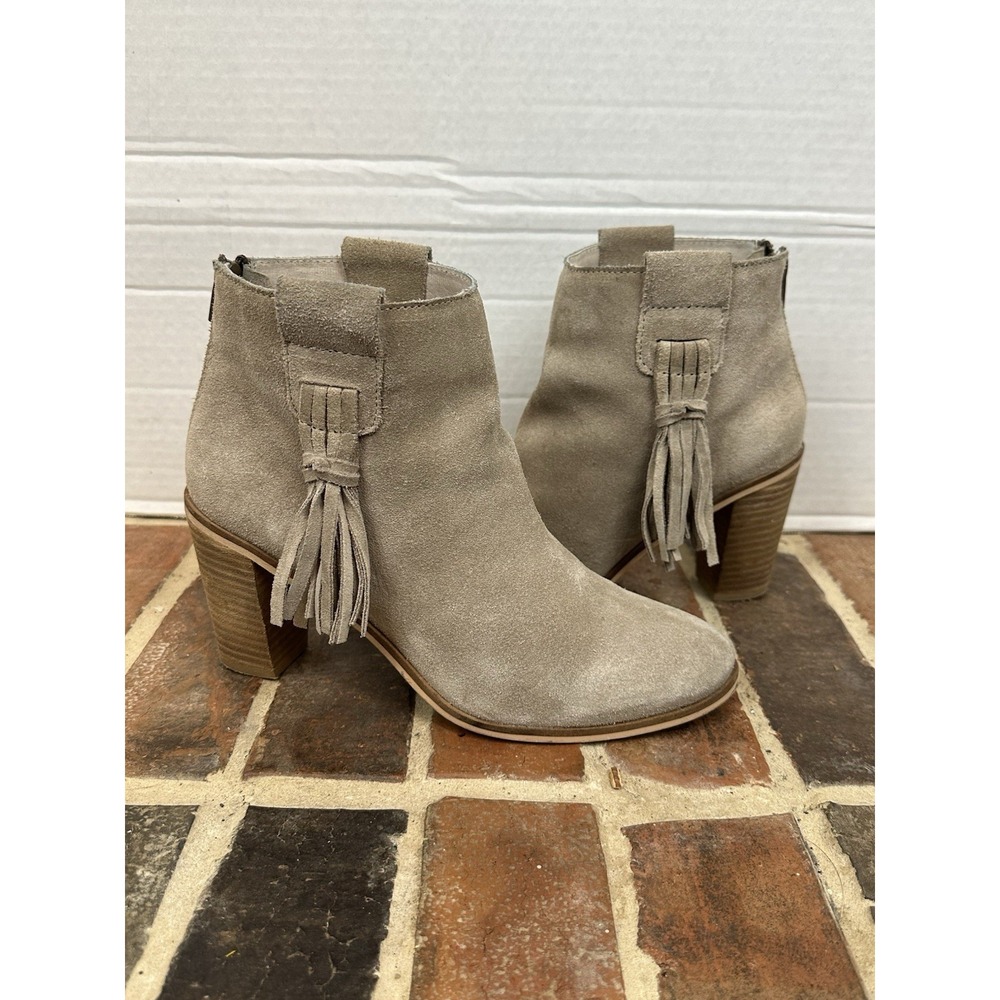 Seychelles Taupe Suede Ankle Booties Chunky High Heel Tassel Fringe Women's 9.5 - Picture 1 of 6